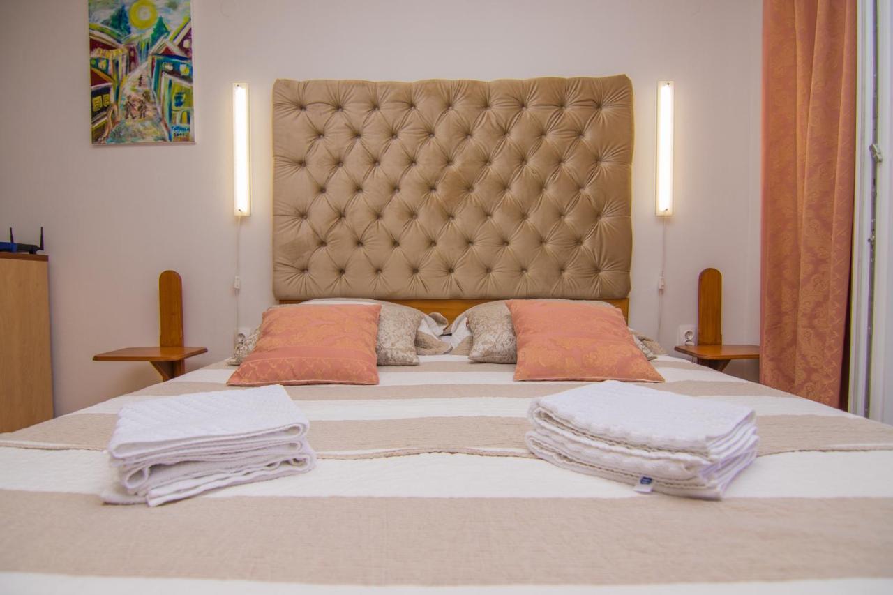 Apartmani Villa Kalinic Нівице Екстер'єр фото