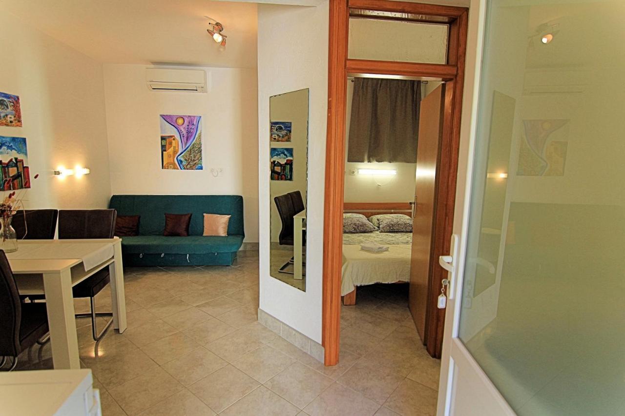 Apartmani Villa Kalinic Нівице Екстер'єр фото
