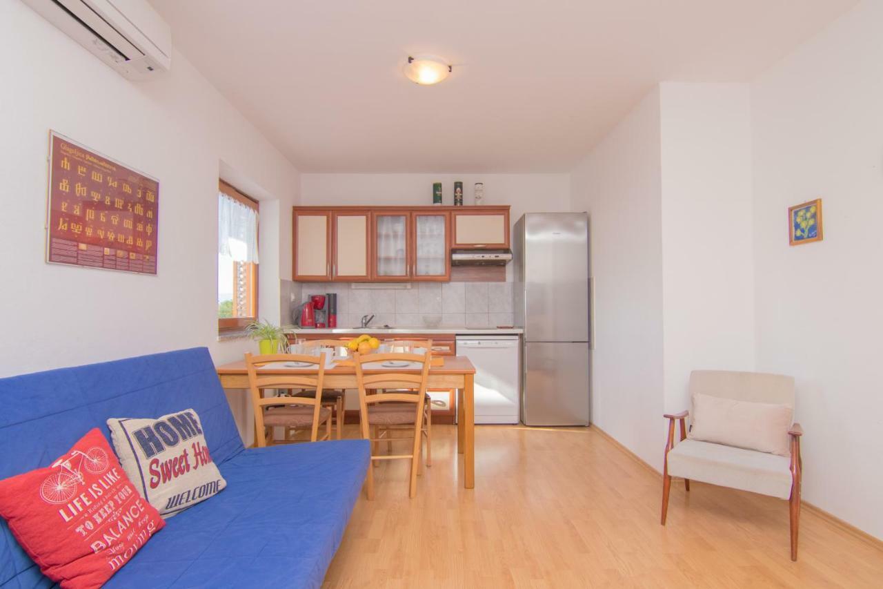 Apartmani Villa Kalinic Нівице Екстер'єр фото