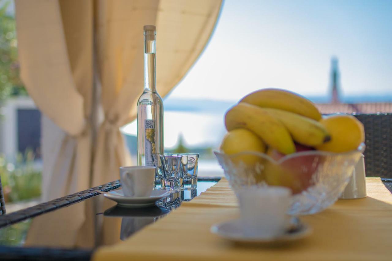 Apartmani Villa Kalinic Нівице Екстер'єр фото